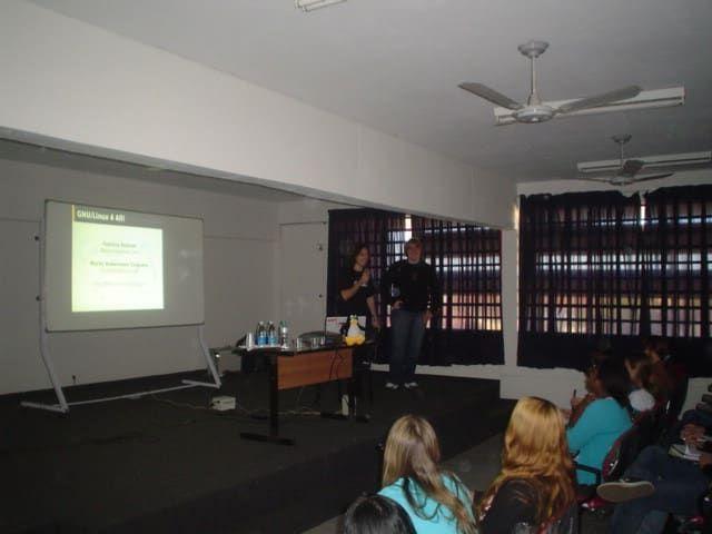 ETEC Leme - GNU/Linux com Fabricio Beltram